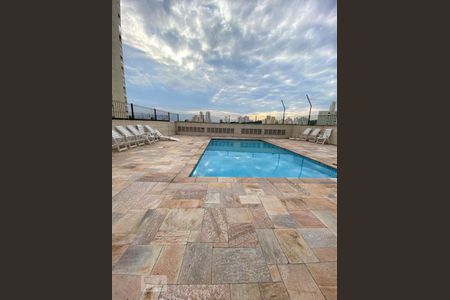 Apartamento à venda com 96m², 3 quartos e sem vagaPiscina