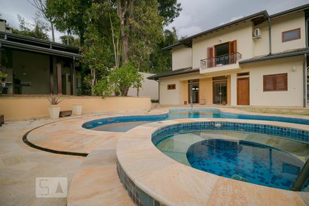 Casa de condomínio para alugar com 520m², 5 quartos e 4 vagas Casa de condomínio para alugar com 520m², 5 quartos e 4 vagasPiscina