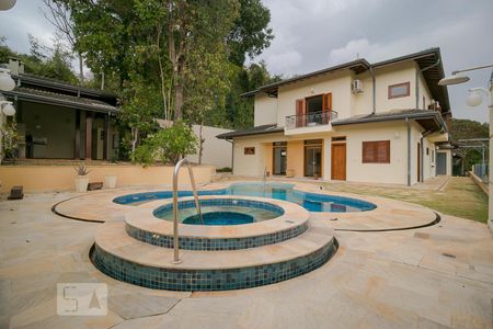 Casa de condomínio para alugar com 520m², 5 quartos e 4 vagas Casa de condomínio para alugar com 520m², 5 quartos e 4 vagasÁrea de Lazer