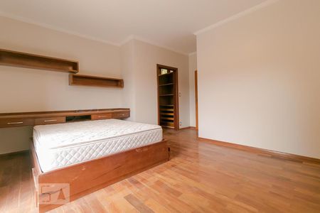 Casa de condomínio para alugar com 520m², 5 quartos e 4 vagas Casa de condomínio para alugar com 520m², 5 quartos e 4 vagasSuíte 02