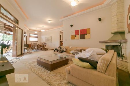 Sala de Estar de casa de condomínio para alugar com 5 quartos, 520m² em Jardim Botânico (sousas), Campinas