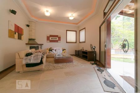 Sala de Estar de casa de condomínio para alugar com 5 quartos, 520m² em Jardim Botânico (sousas), Campinas