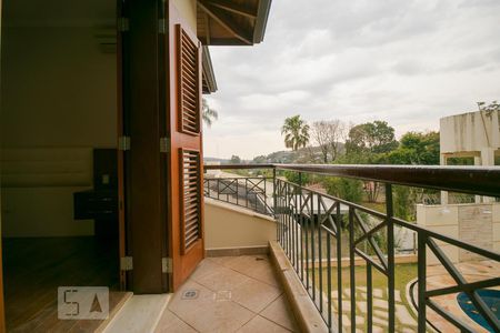 Casa de condomínio para alugar com 520m², 5 quartos e 4 vagas Casa de condomínio para alugar com 520m², 5 quartos e 4 vagasSacada da Suíte 02