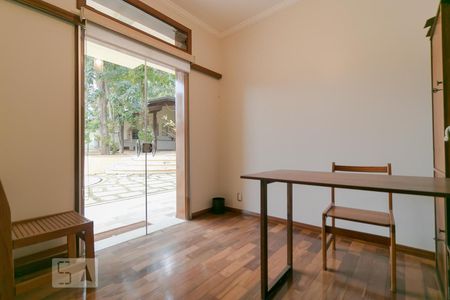 Casa de condomínio para alugar com 520m², 5 quartos e 4 vagas Casa de condomínio para alugar com 520m², 5 quartos e 4 vagasEscritório