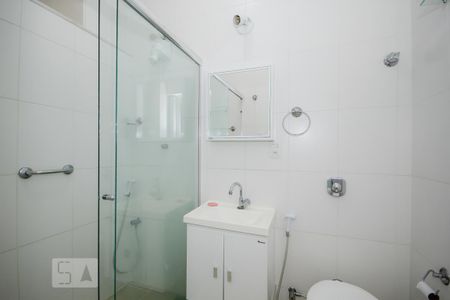 Banheiro de apartamento para alugar com 1 quarto, 50m² em Copacabana, Rio de Janeiro