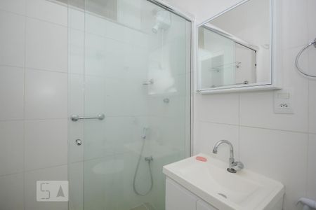 Banheiro de apartamento para alugar com 1 quarto, 50m² em Copacabana, Rio de Janeiro