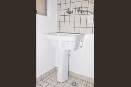 Apartamento à venda com 64m², 3 quartos e 1 vagaÁrea de Serviço