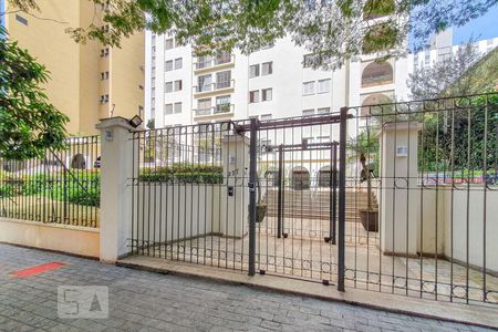 Apartamento para alugar com 115m², 3 quartos e 1 vagaFachada
