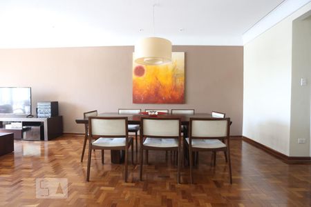Sala de apartamento à venda com 4 quartos, 220m² em Vila Buarque, São Paulo
