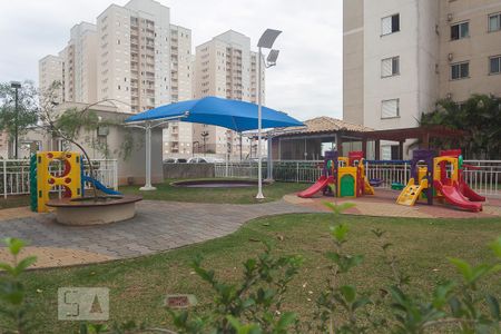 Apartamento à venda com 76m², 3 quartos e 2 vagas Apartamento à venda com 76m², 3 quartos e 2 vagasÁrea Comum - Playground