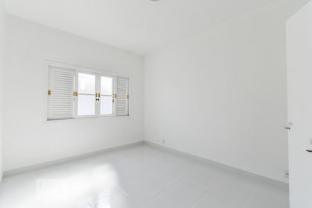 Quarto 3 de casa para alugar com 3 quartos, 100m² em Sumarezinho, São Paulo