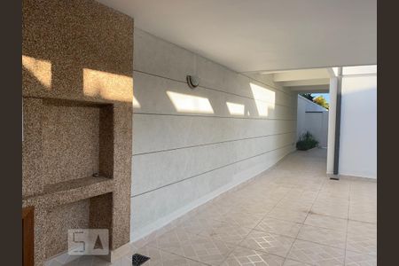 Casa para alugar com 184m², 3 quartos e 3 vagasÁrea externa