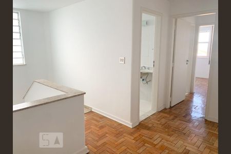 Corredor de casa para alugar com 3 quartos, 184m² em Vila Madalena, São Paulo