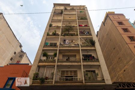 Studio à venda com 41m², 1 quarto e sem vaga Studio à venda com 41m², 1 quarto e sem vagaFachada