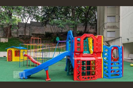 Apartamento para alugar com 68m², 3 quartos e 1 vaga Apartamento para alugar com 68m², 3 quartos e 1 vagaÁrea Comum - Playground