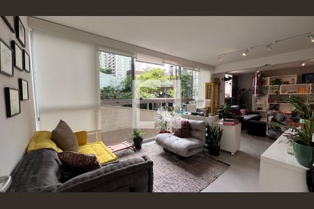 Sala de estar de apartamento à venda com 1 quarto, 100m² em Cerqueira César, São Paulo