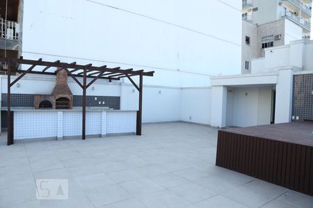 Apartamento à venda com 63m², 2 quartos e 1 vagaÁrea Comum - Piscina
