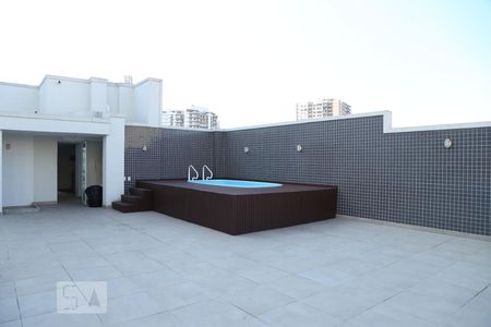 Apartamento à venda com 63m², 2 quartos e 1 vagaÁrea Comum - Piscina