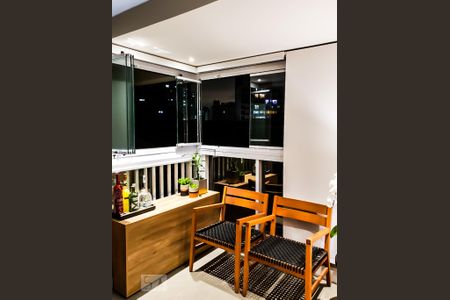 Varanda de kitnet/studio para alugar com 1 quarto, 36m² em Santa Cecília, São Paulo