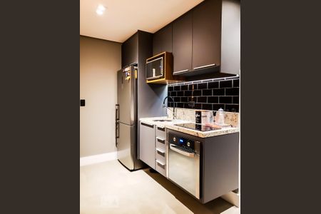 Cozinha de kitnet/studio para alugar com 1 quarto, 36m² em Santa Cecília, São Paulo