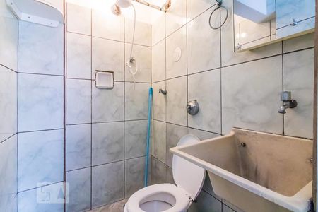 Banheiro de kitnet/studio à venda com 1 quarto, 28m² em Vila Buarque, São Paulo