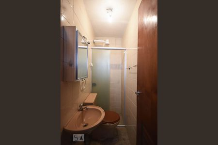 Apartamento à venda com 186m², 3 quartos e 2 vagasBanheiro de Serviço