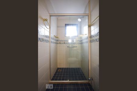 Apartamento à venda com 186m², 3 quartos e 2 vagasDetalhe do Banheiro Suíte 1