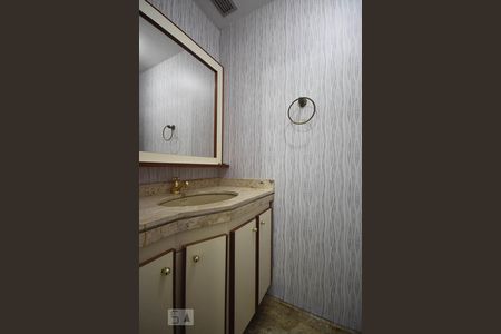 Lavabo de apartamento para alugar com 3 quartos, 186m² em Vila Andrade, São Paulo