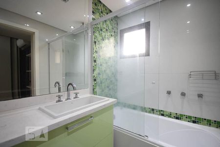 Apartamento à venda com 186m², 3 quartos e 2 vagasBanheiro Suíte 2