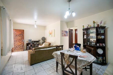 Sala de casa para alugar com 3 quartos, 120m² em Vila Nova York, São Paulo