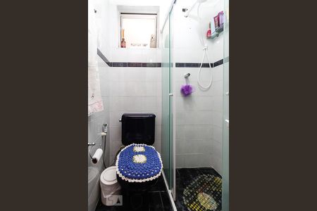 Banheiro de apartamento à venda com 2 quartos, 49m² em Jardim Independência, São Paulo