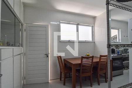 Casa à venda com 360m², 3 quartos e 1 vagaCozinha