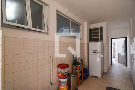Casa à venda com 360m², 3 quartos e 1 vagaÁrea de Serviço