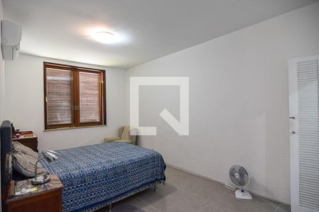 Casa à venda com 360m², 3 quartos e 1 vagaSuite 