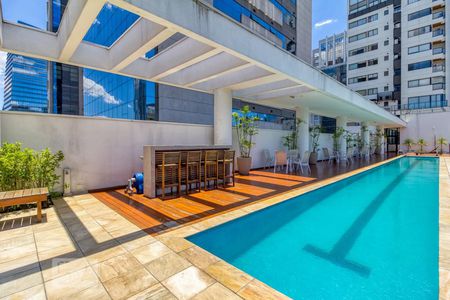 Apartamento à venda com 63m², 1 quarto e 1 vagaPiscina