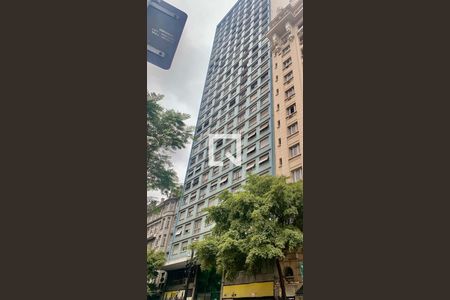 Apartamento à venda com 52m², 2 quartos e sem vaga Apartamento à venda com 52m², 2 quartos e sem vagaFachada