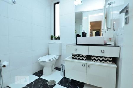 Apartamento à venda com 110m², 4 quartos e 2 vagasBanheiro 1