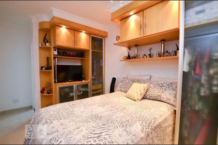 Apartamento à venda com 110m², 4 quartos e 2 vagasQuarto 3