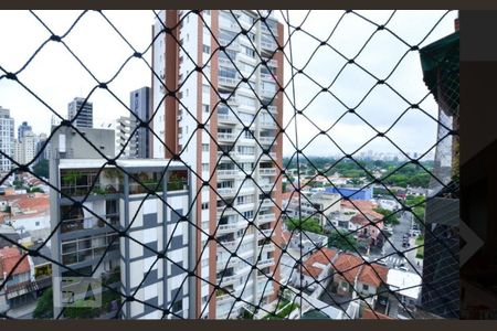 Apartamento à venda com 110m², 4 quartos e 2 vagasVaranda