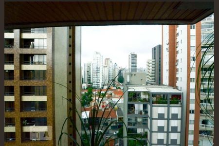 Apartamento à venda com 110m², 4 quartos e 2 vagasVaranda
