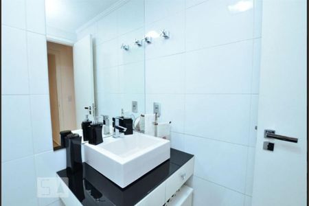Apartamento à venda com 110m², 4 quartos e 2 vagasBanheiro 1