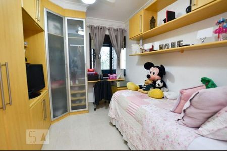 Apartamento à venda com 110m², 4 quartos e 2 vagasQuarto 2