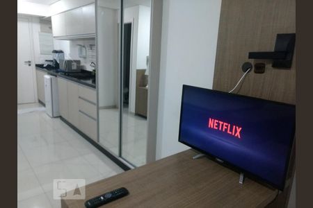 Quarto/Sala de kitnet/studio para alugar com 1 quarto, 34m² em Rebouças, Curitiba