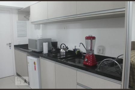Cozinha de kitnet/studio para alugar com 1 quarto, 34m² em Rebouças, Curitiba