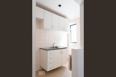 Cozinha de kitnet/studio para alugar com 1 quarto, 35m² em Bigorrilho, Curitiba