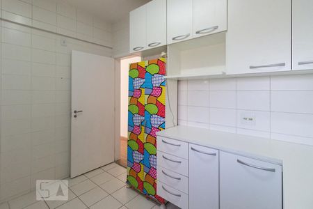 Apartamento à venda com 135m², 4 quartos e 2 vagas Apartamento à venda com 135m², 4 quartos e 2 vagasCozinha