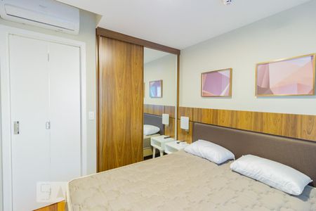 Quarto de apartamento à venda com 1 quarto, 40m² em Brooklin Paulista, São Paulo