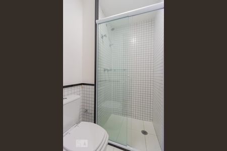 Banheiro de apartamento à venda com 1 quarto, 40m² em Brooklin Paulista, São Paulo