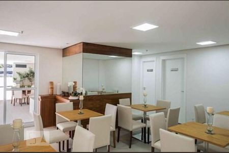 Apartamento para alugar com 55m², 2 quartos e 1 vagaÁrea comum 