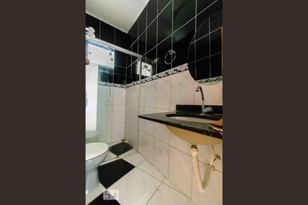 Banheiro de apartamento para alugar com 2 quartos, 80m² em Setor Habitacional Vicente Pires (taguatinga), Brasília